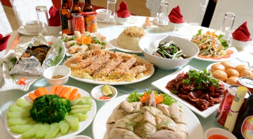 Đặt Tiệc Trọn Gói Tại Nhà